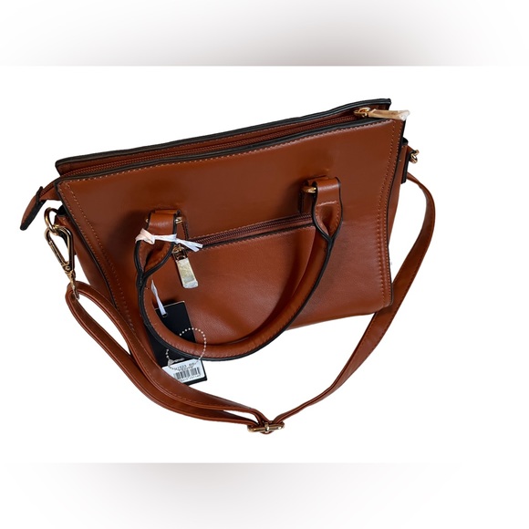 NWT La Terre Vegan Women’s Crossbody Bag. Color Brown With Gold Tone - Picture 3 of 11